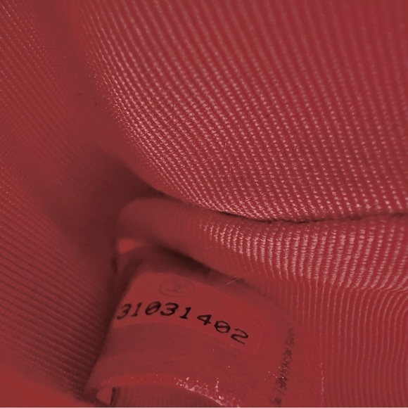 Chanel 19 Flap Bag Quilted Leather
Medium Pink - Picture 6 of 7